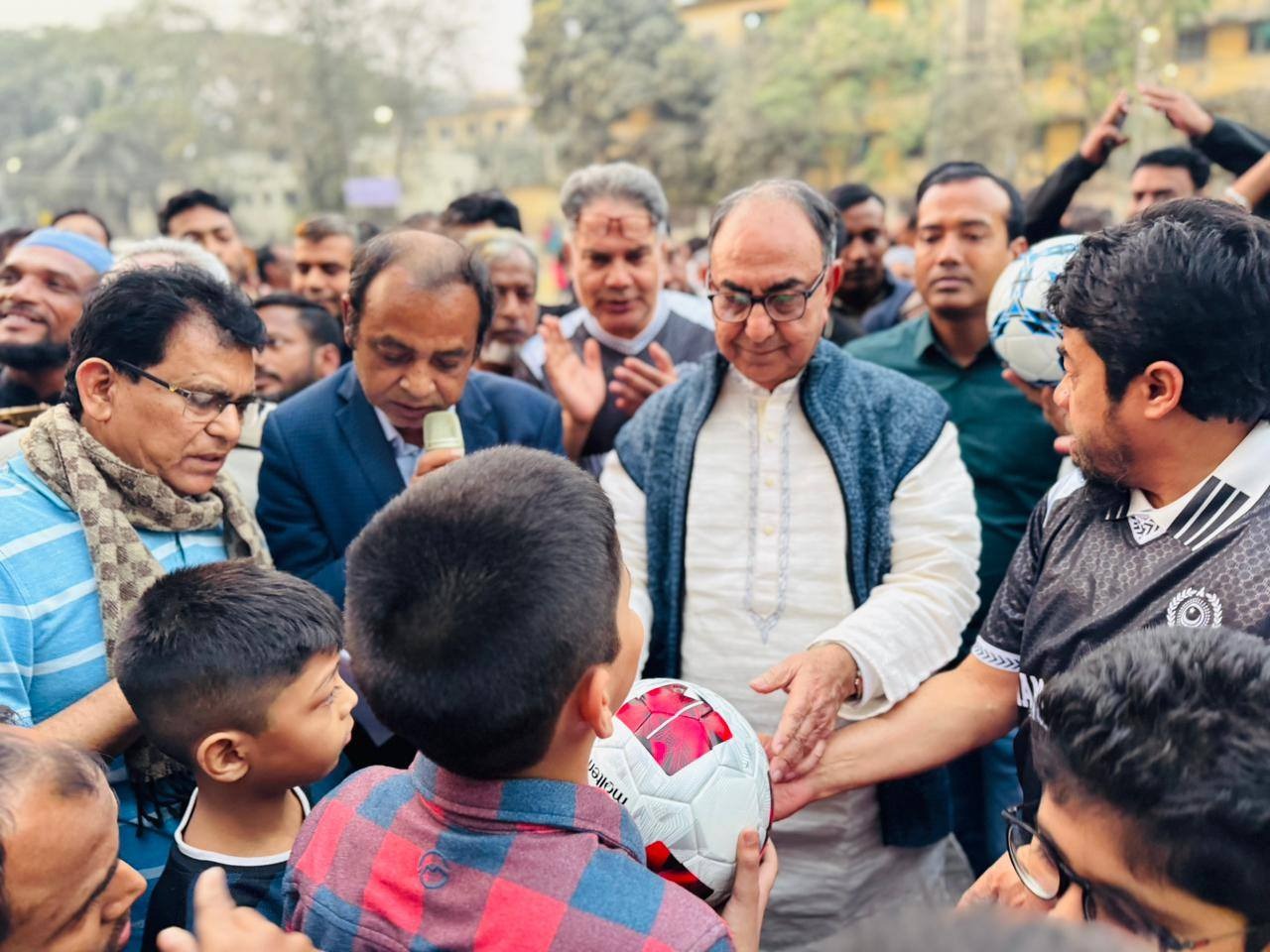 b7c55981-3370-4544-9a3a-42e811c332a739165