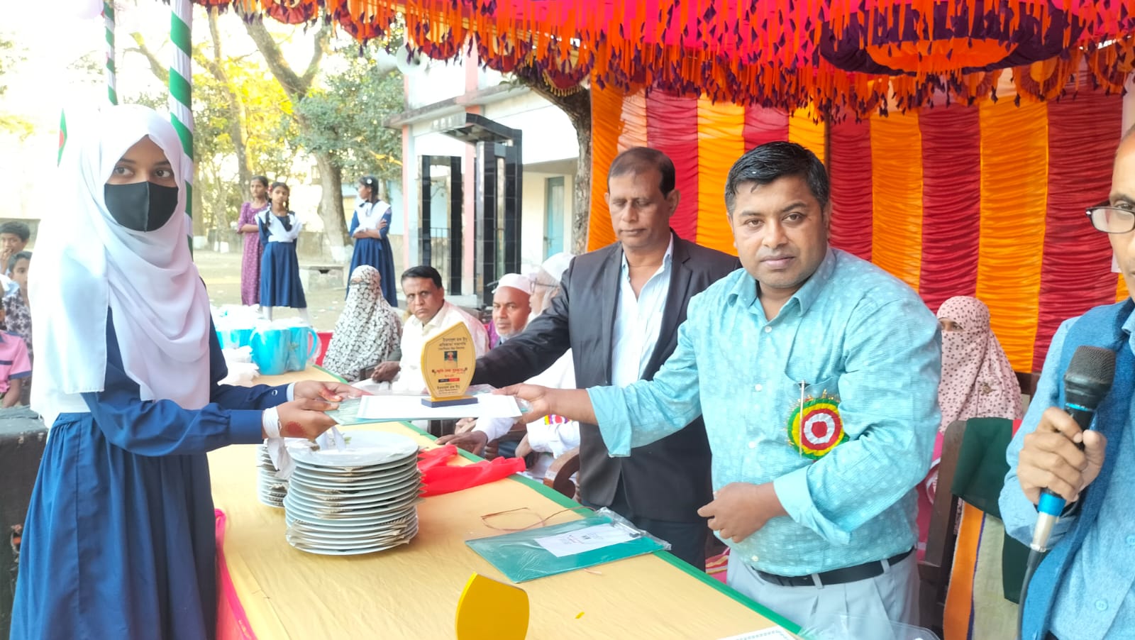 f33406c0-c2bb-487b-a6d3-8d90731a208639424