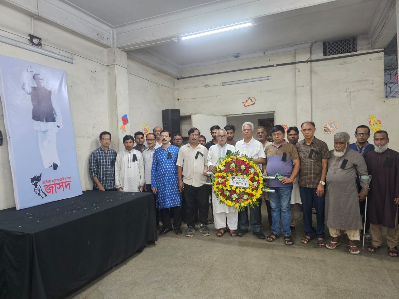 2b1b3d1e-382e-4556-a0c1-e34b76e7942b35270