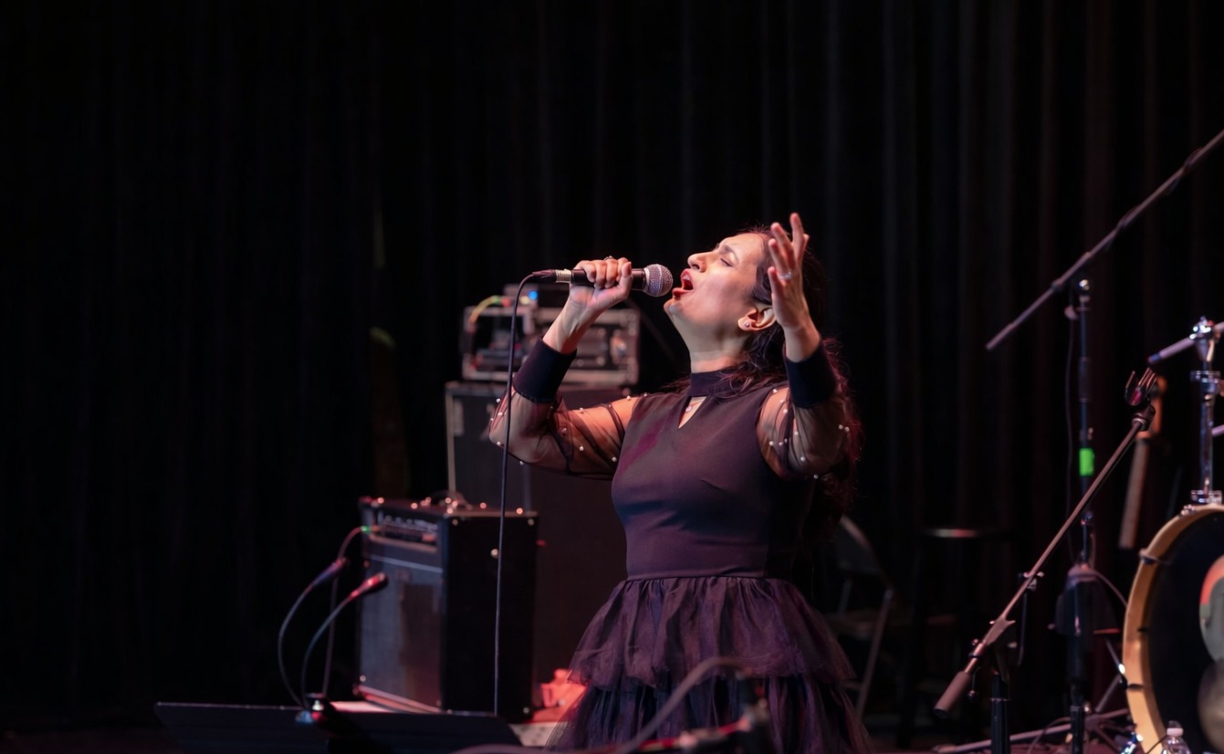 b539af40-1ba5-48c5-8283-e698892eaeee40425