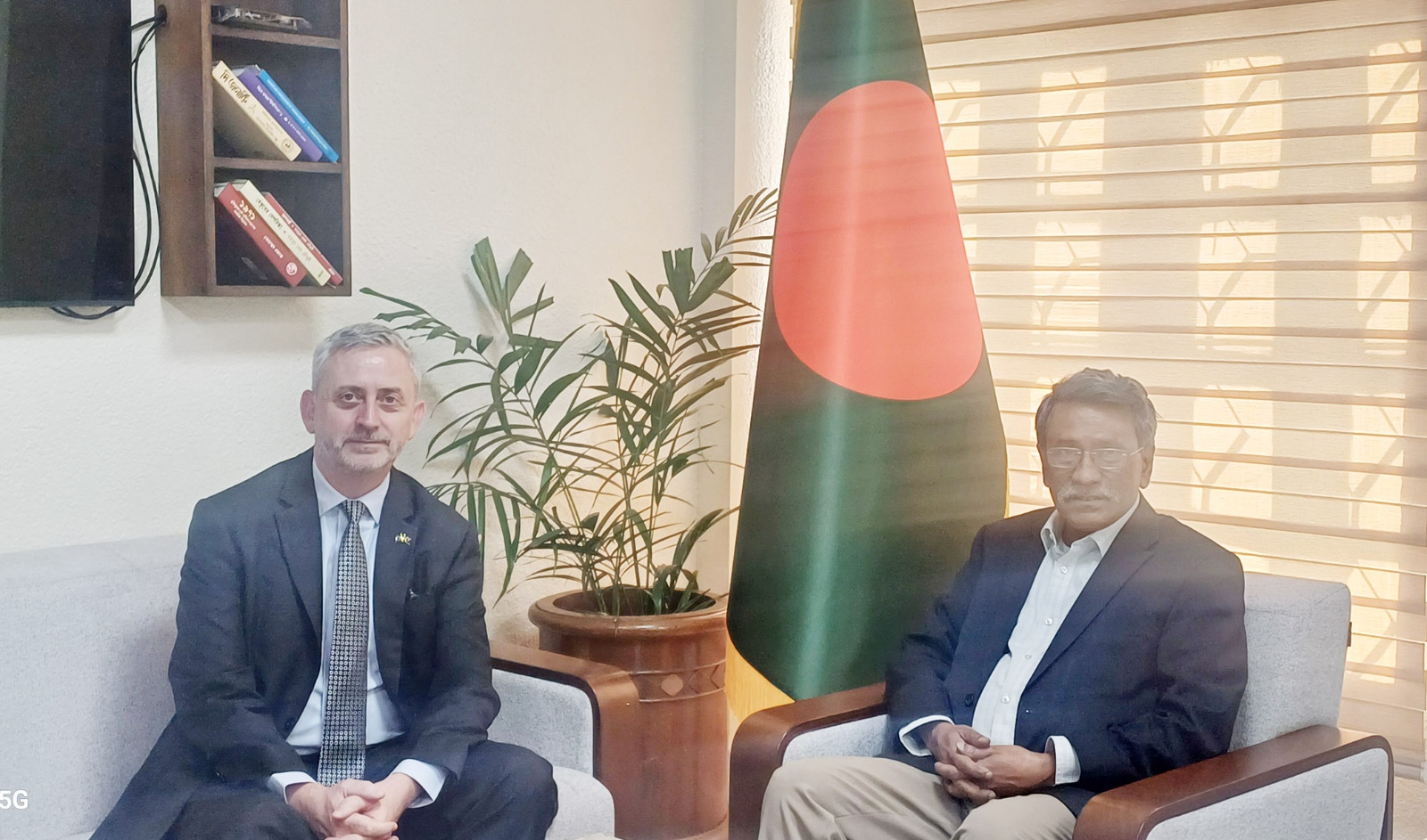 b8d122d6-d9bc-4477-b852-22a54c567fb839212