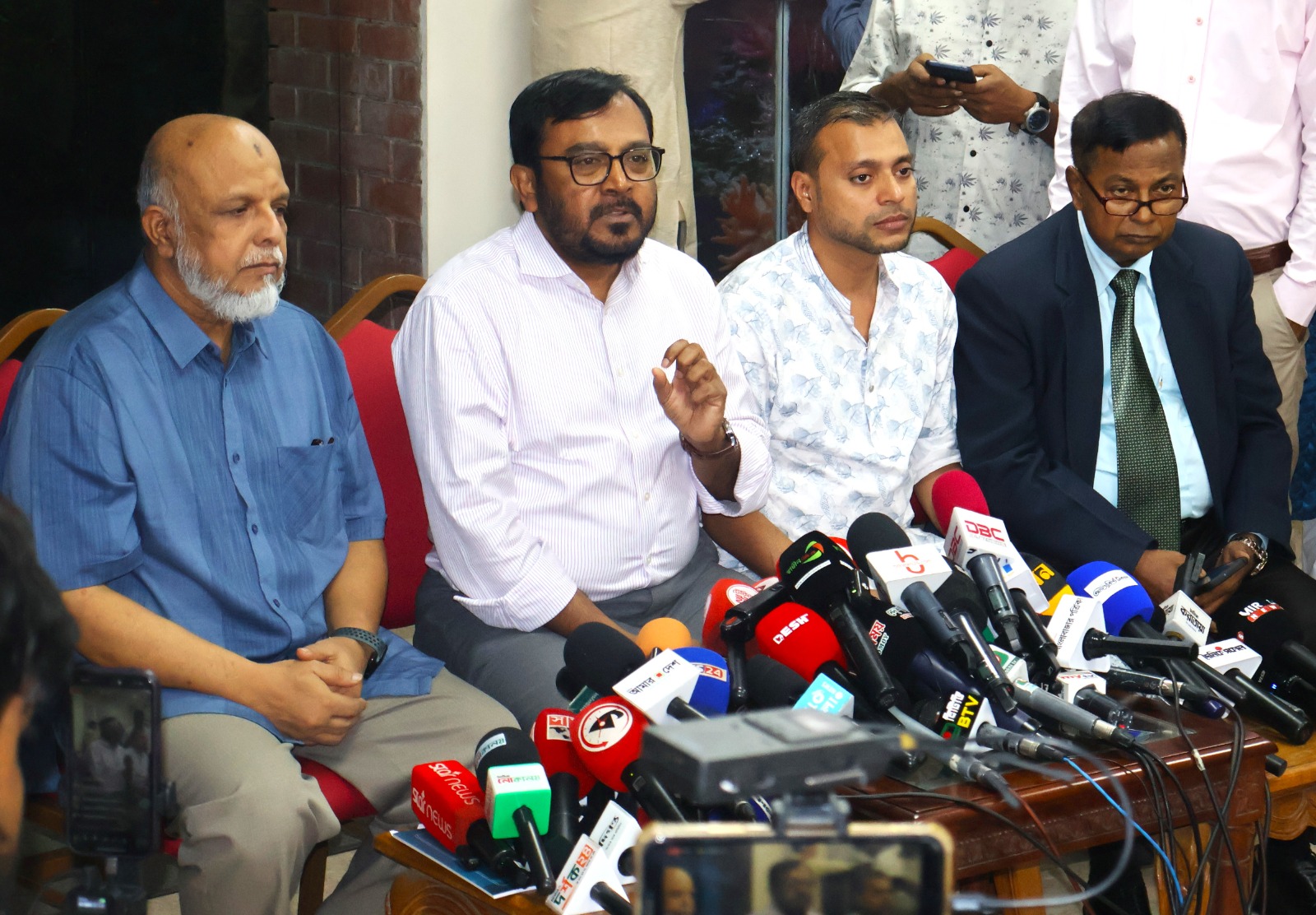 dc185df6-9aee-4591-94fe-4f158c50f3df36693