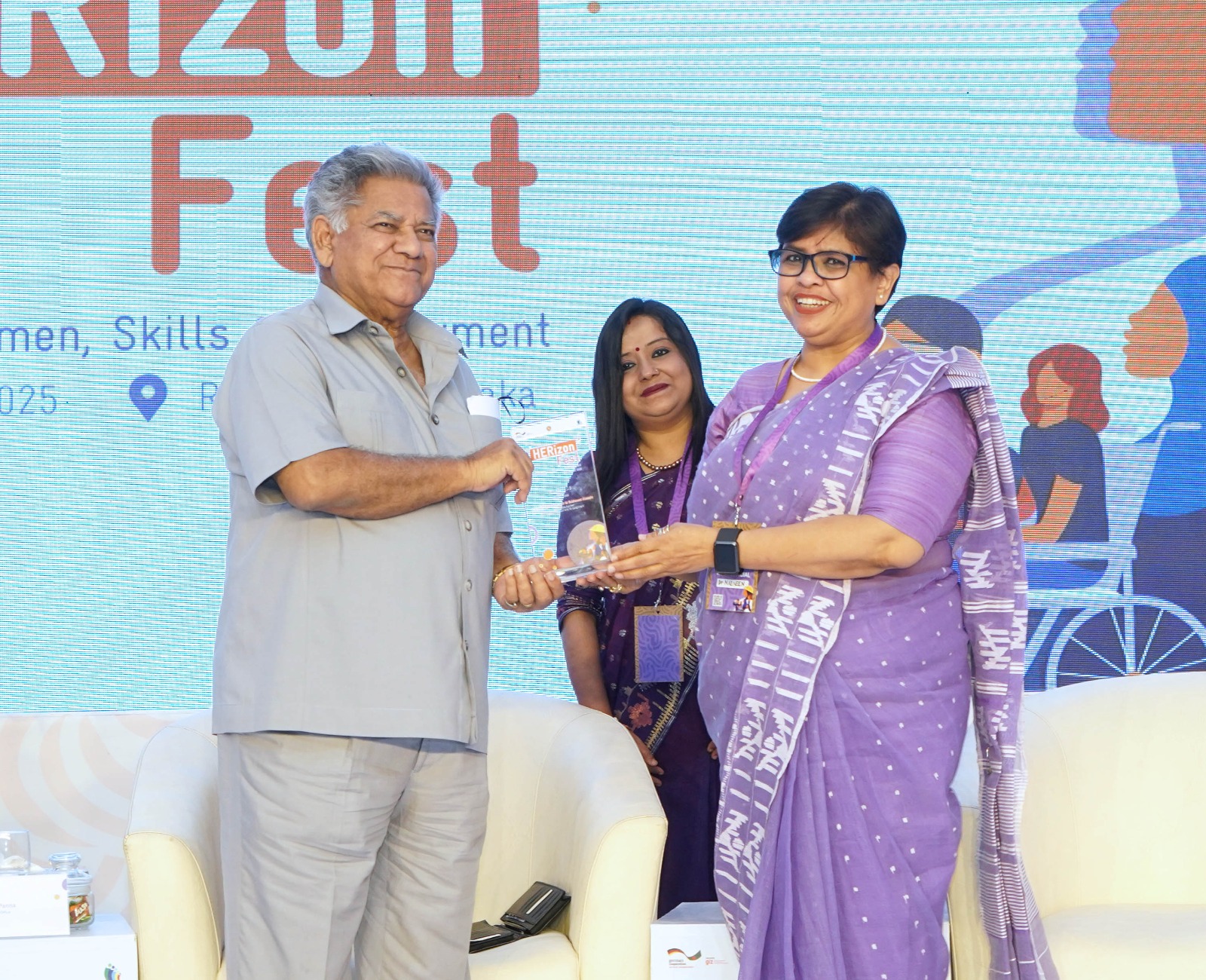 882672f7-fe35-43c3-96b9-eed822d7b32336619