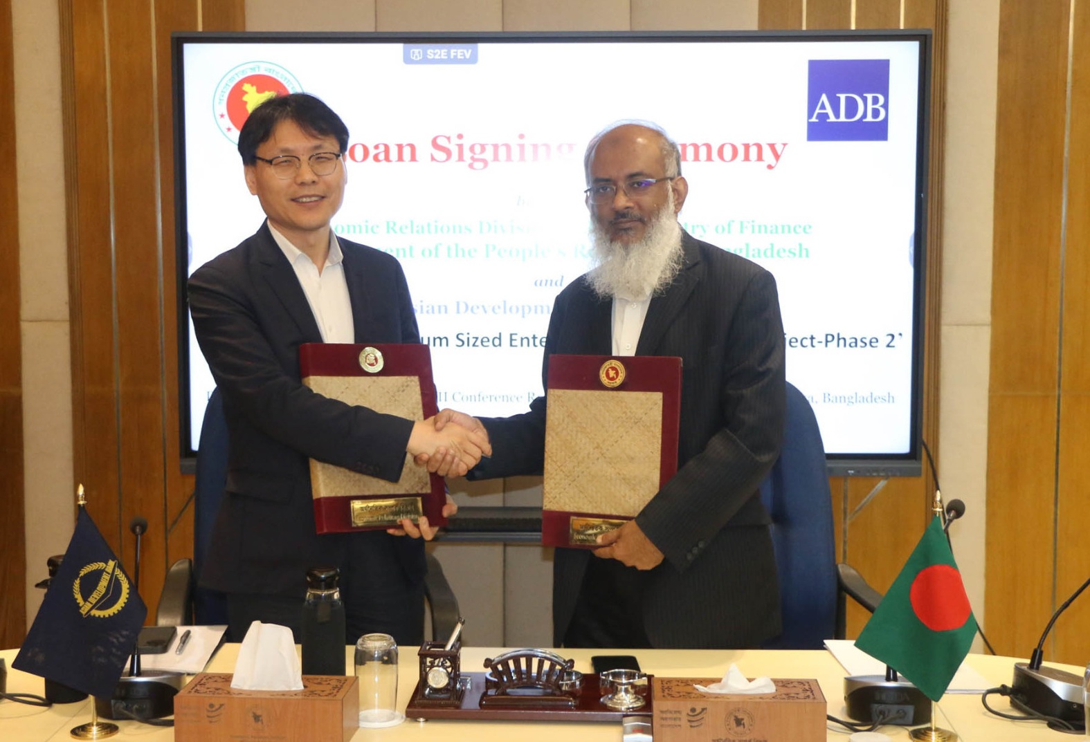 0e347c9b-5b0a-40b0-8824-743efbfb655736714