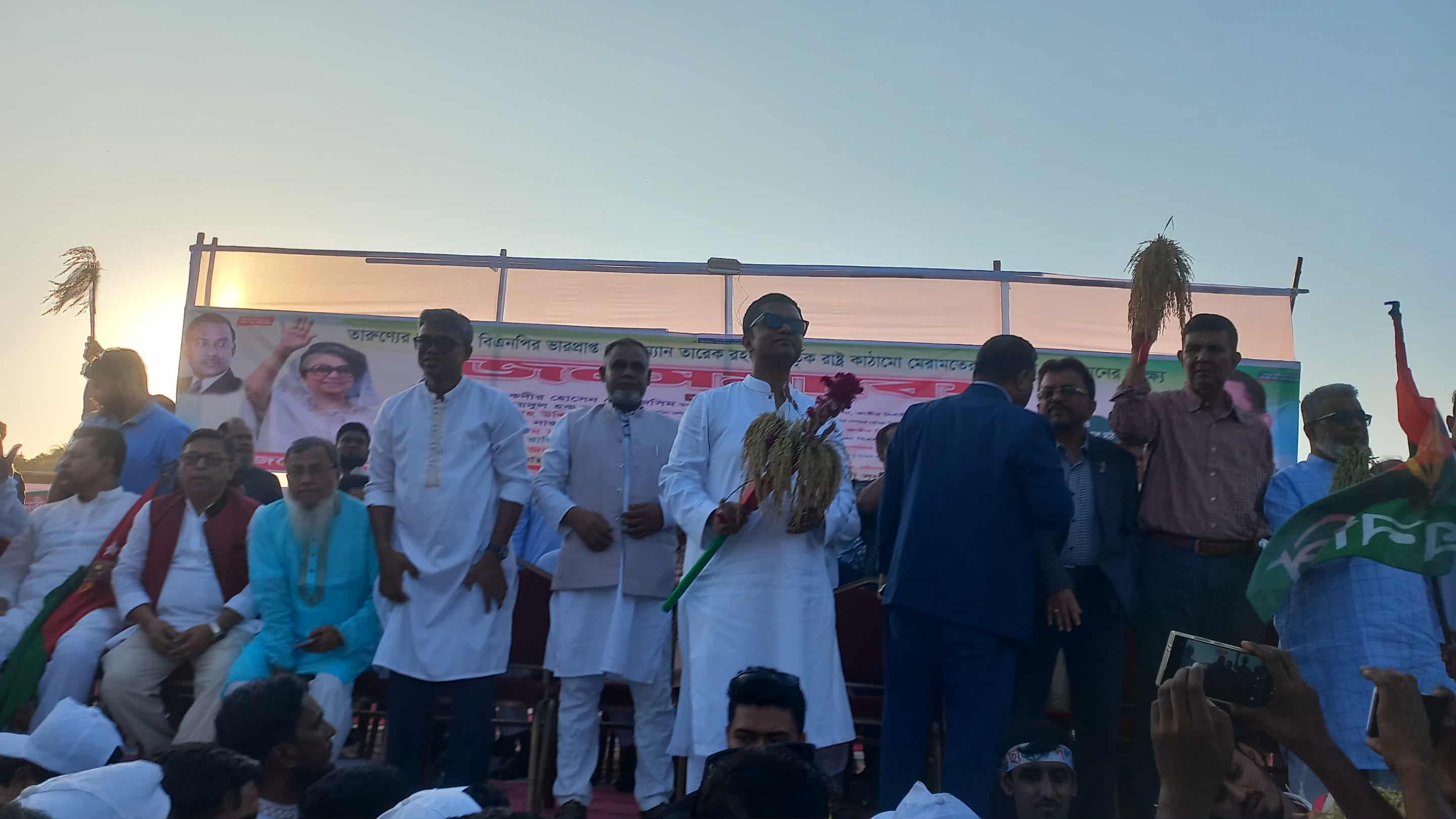 b24bc15a-a044-409b-9bed-330ccac5267a37701