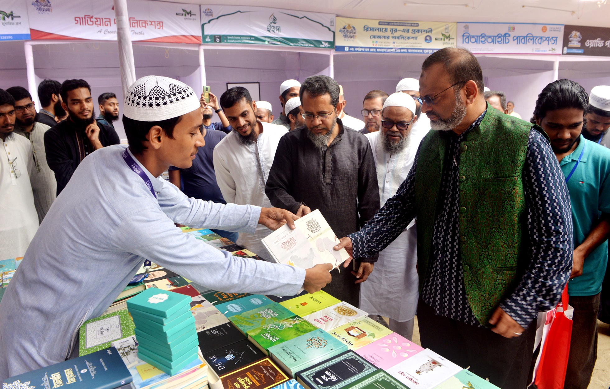 93f3b233-1f23-4488-b215-436ed89059bd37362