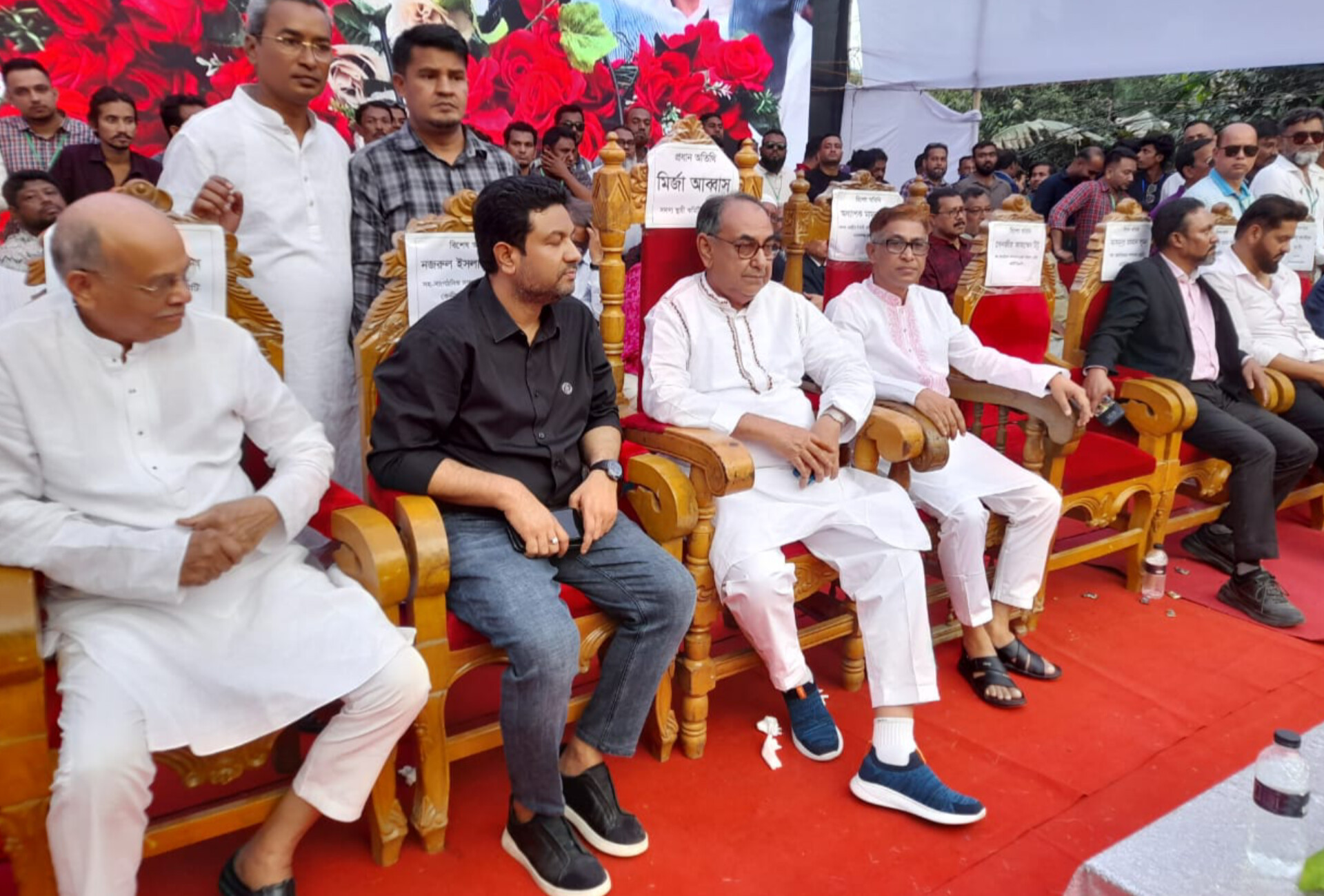 168d9ed8-0f18-42fd-8fcd-45a916354bec31382