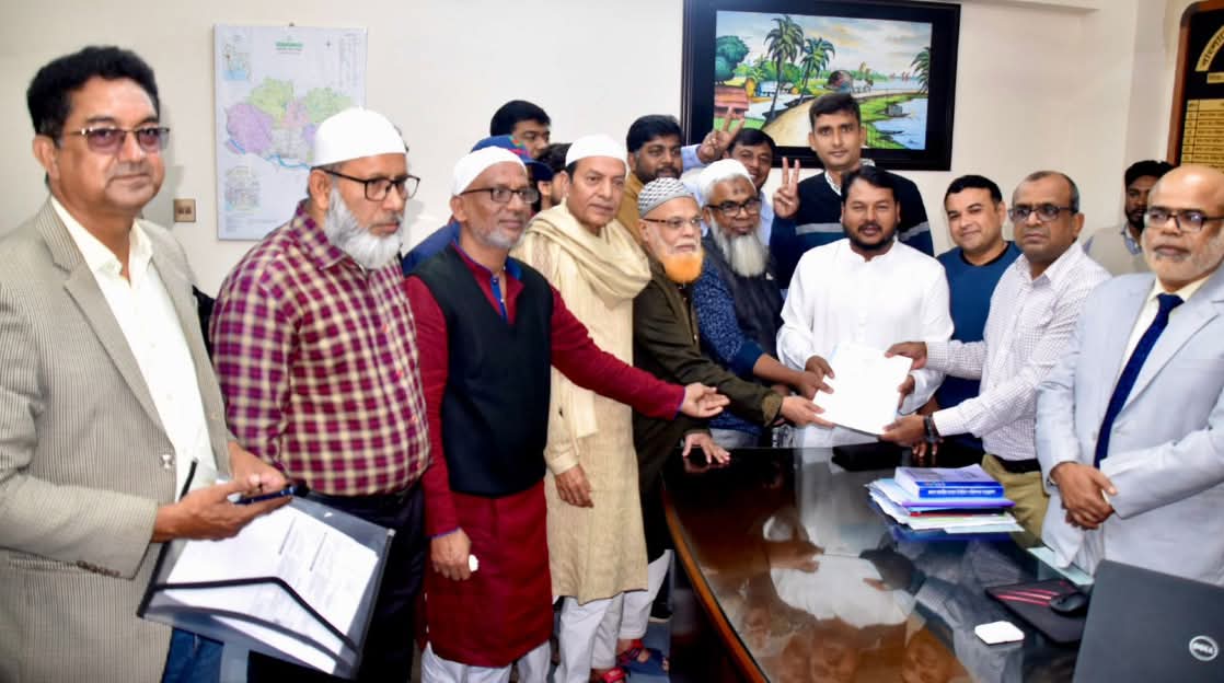 c90ebfca-964e-4b63-bcc8-c2e8c74a112738296