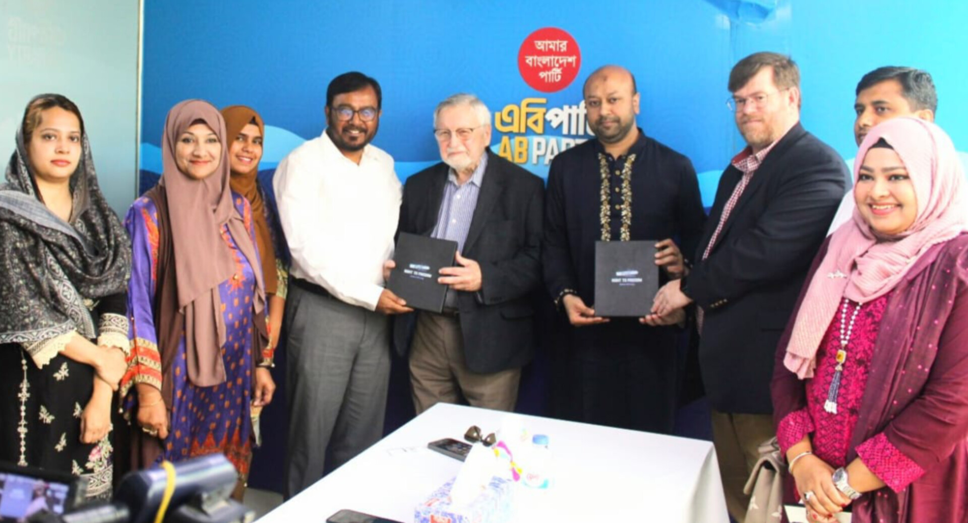 7b7f76d7-40b6-4fdb-a042-936cbf9a9e1b31666