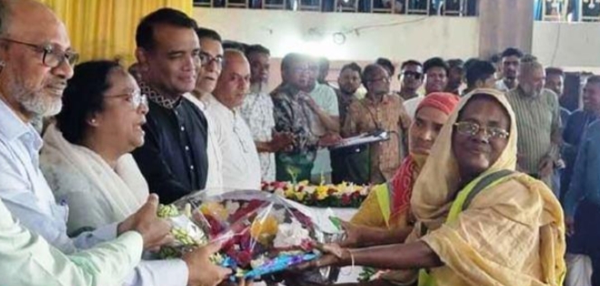 dab84108-abab-4040-a775-d6d9f9089ce140427