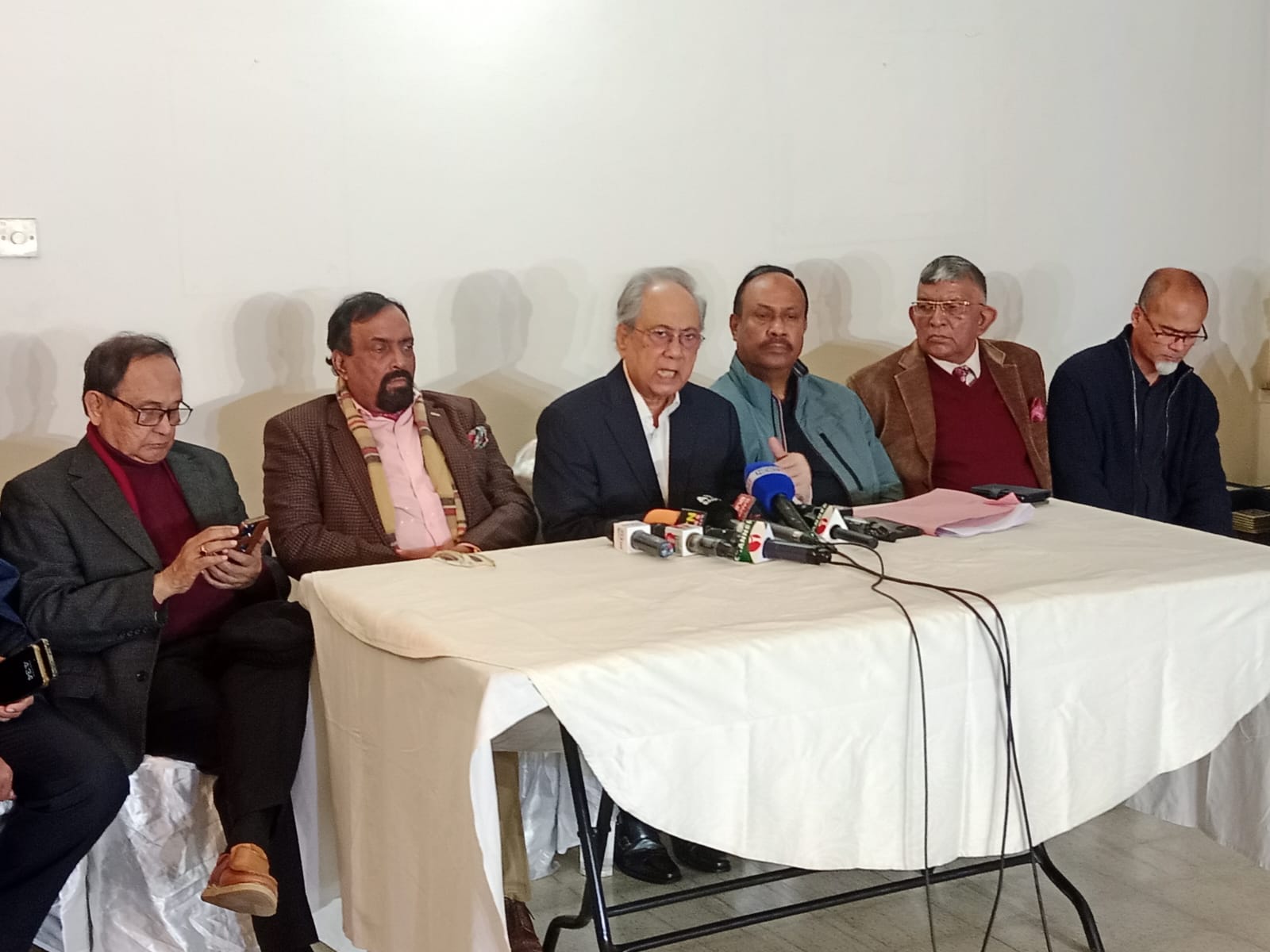 f2c1640b-05a9-439a-8e28-e6141ffa9fd938669