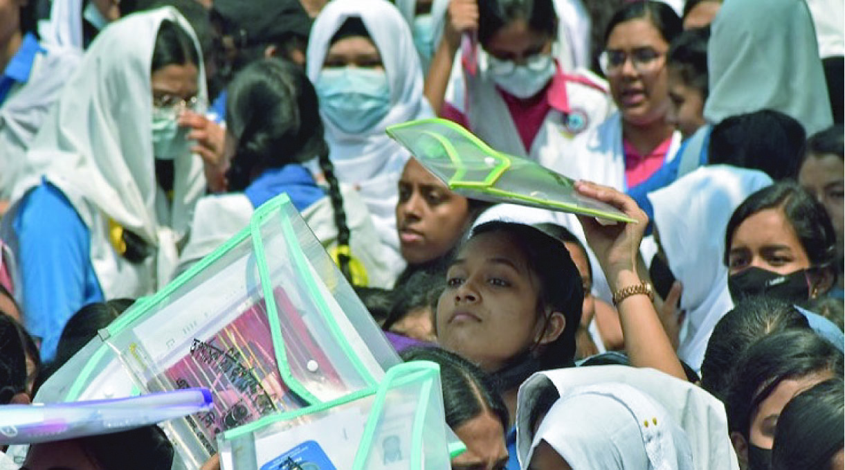 fa5ffb6b-6441-46c4-8c92-d29640bd313132298