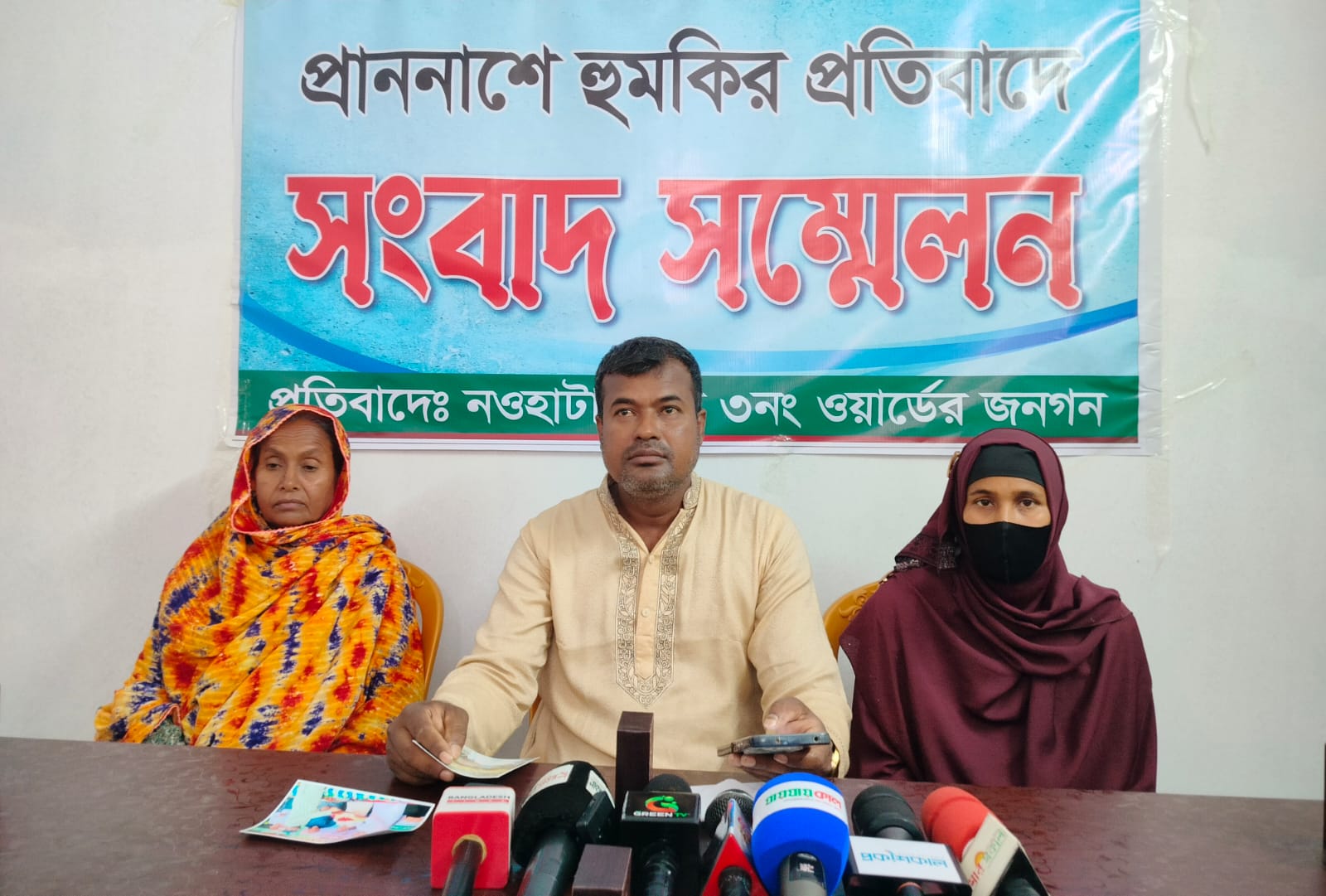 d64de3cb-9730-47b0-b1e9-2c800db922df40208