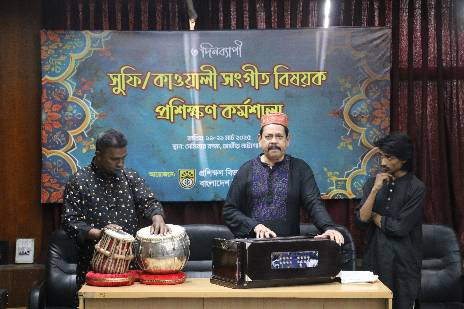 260dbf4f-4b36-4059-895b-03415df87b1331970