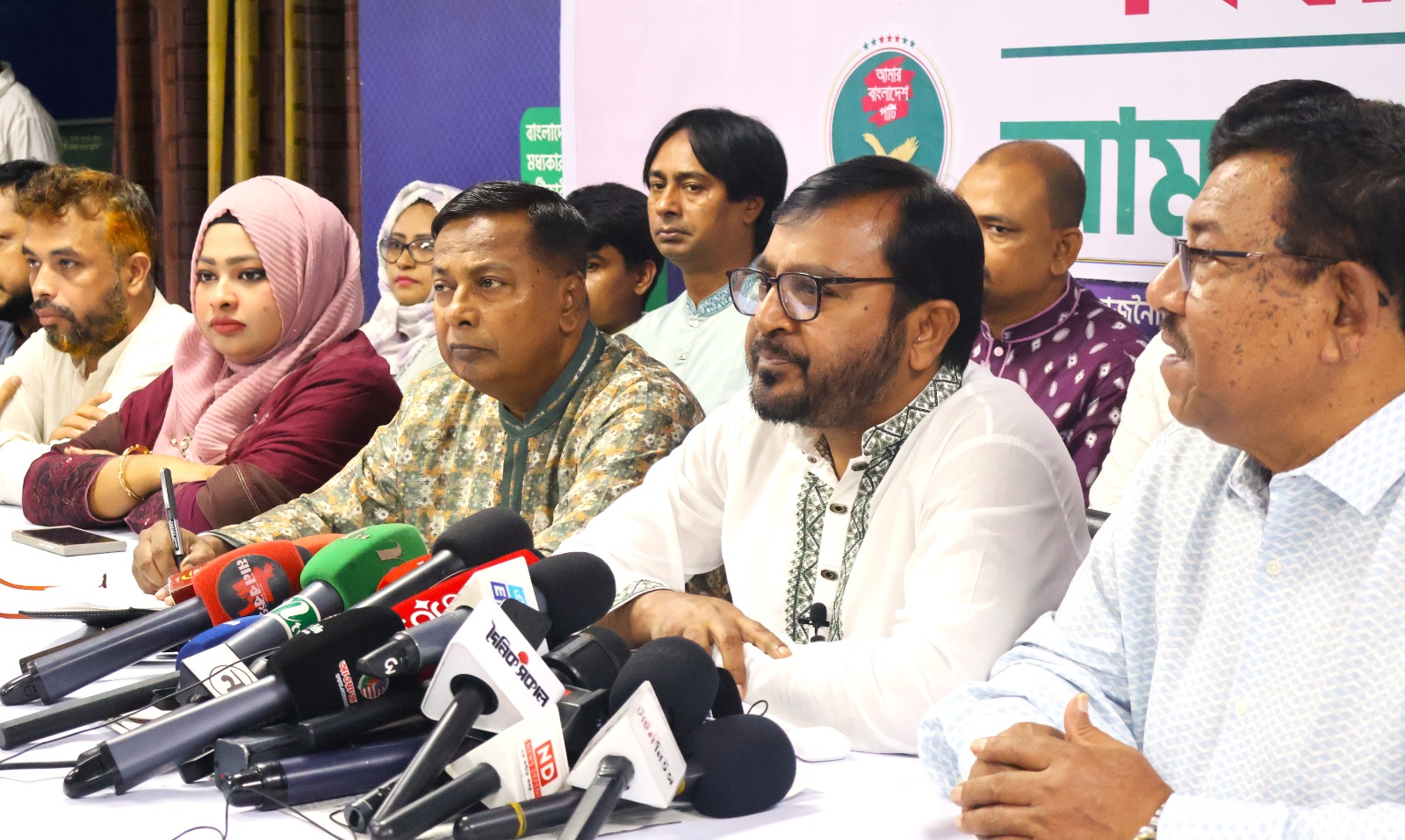 2e366a30-4a50-4d9c-a6d0-62156c25373c33325