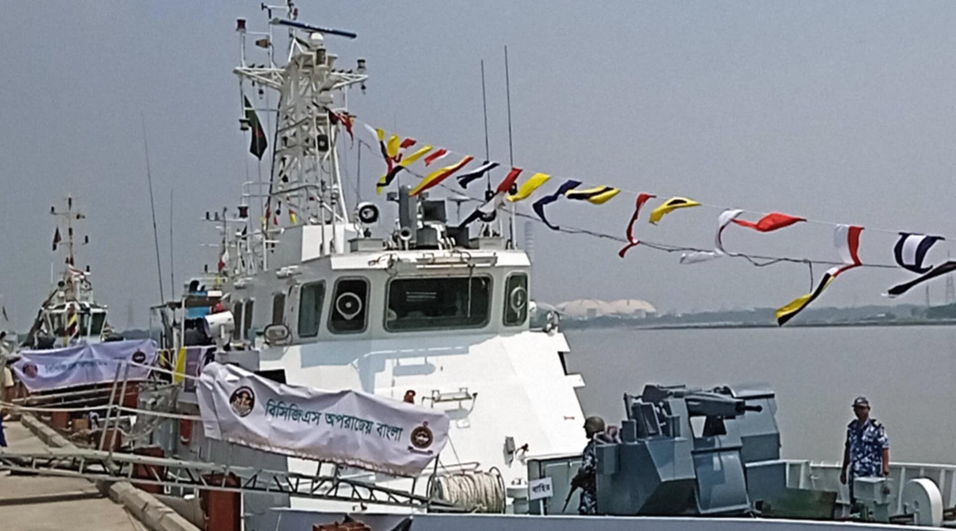 f1562a2a-bfca-4488-bb38-51e249a28edd32104