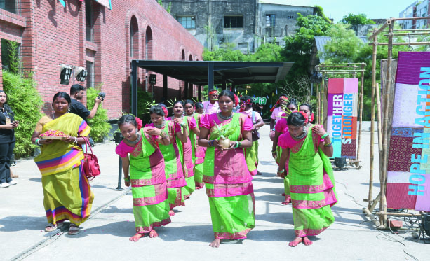 ac66d63e-f3f0-4509-8c91-bb25b48df05b35808