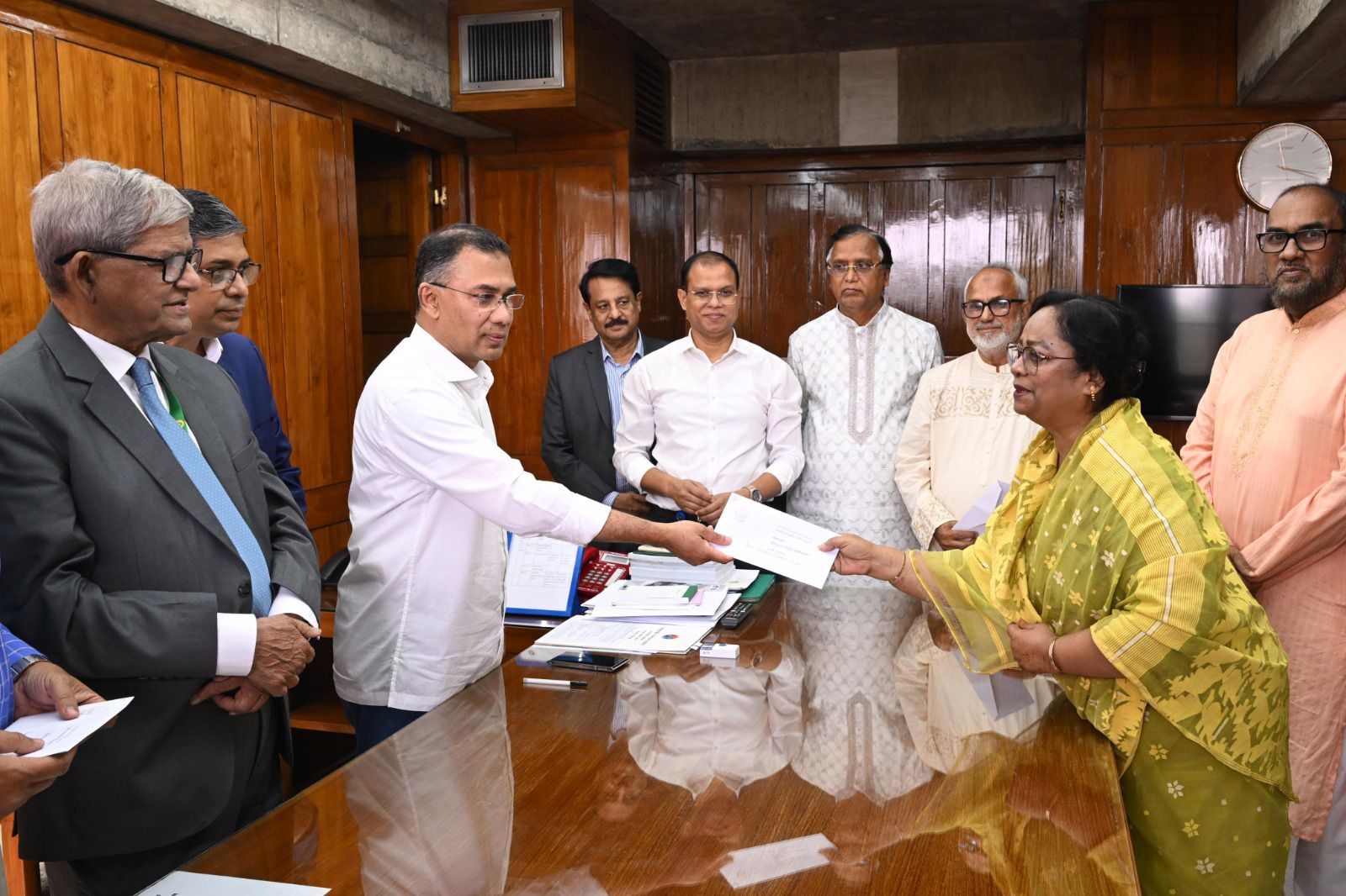 1dec5b57-7a85-4c15-8584-bc7947d255d140352