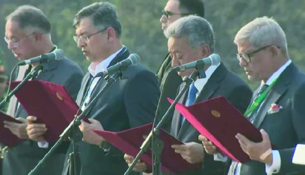 72fdd3b6-2369-4246-9076-ad58e756770d39783