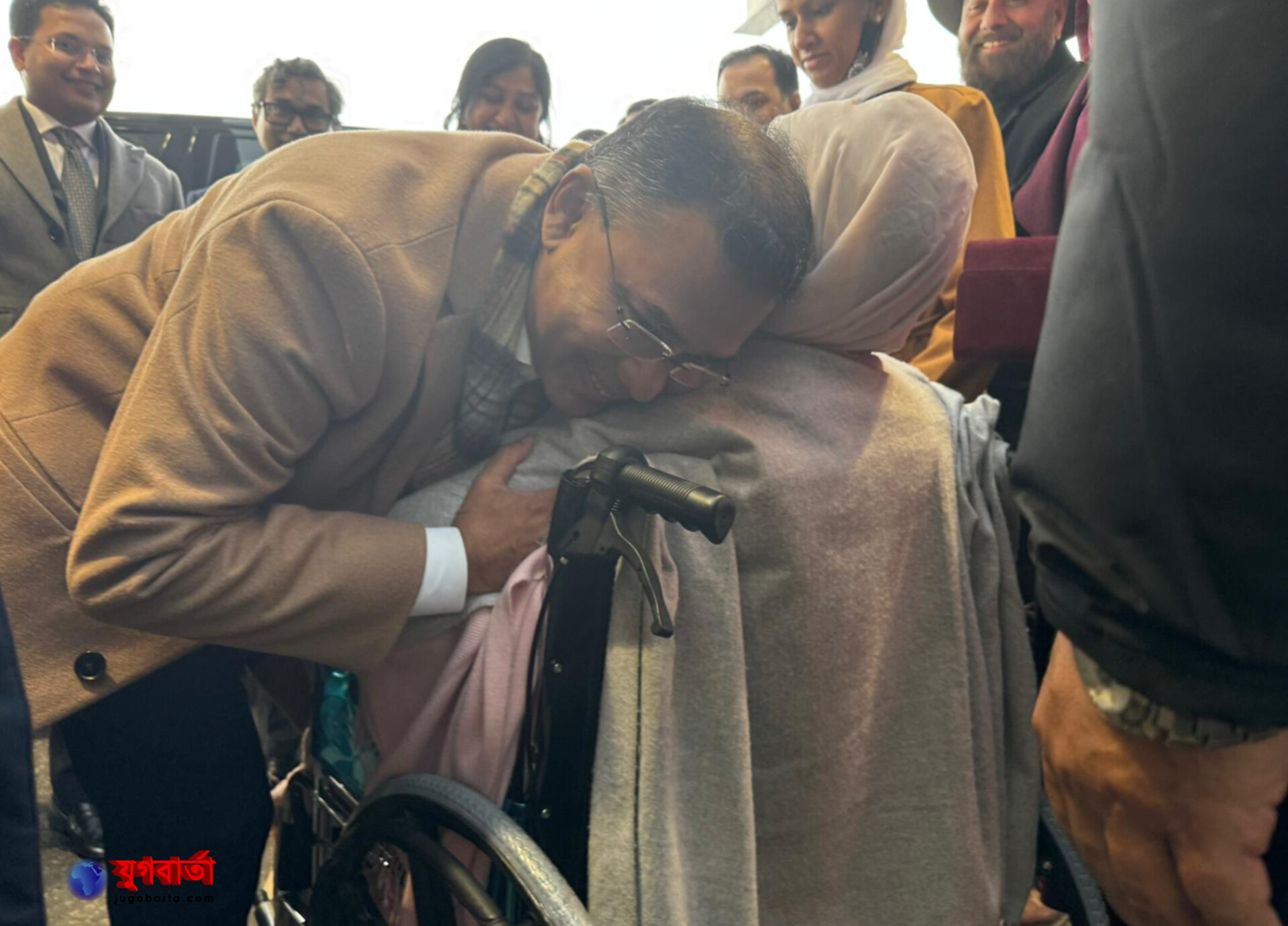 e95bb4ff-652b-40e8-8fbb-c61a643db8b430159