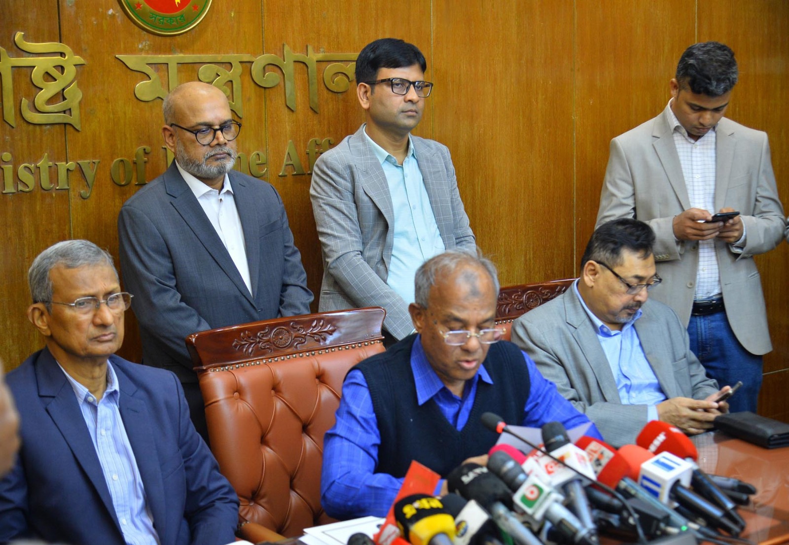 42bf55a2-f6a4-40f2-b3fc-2f1086de893438254