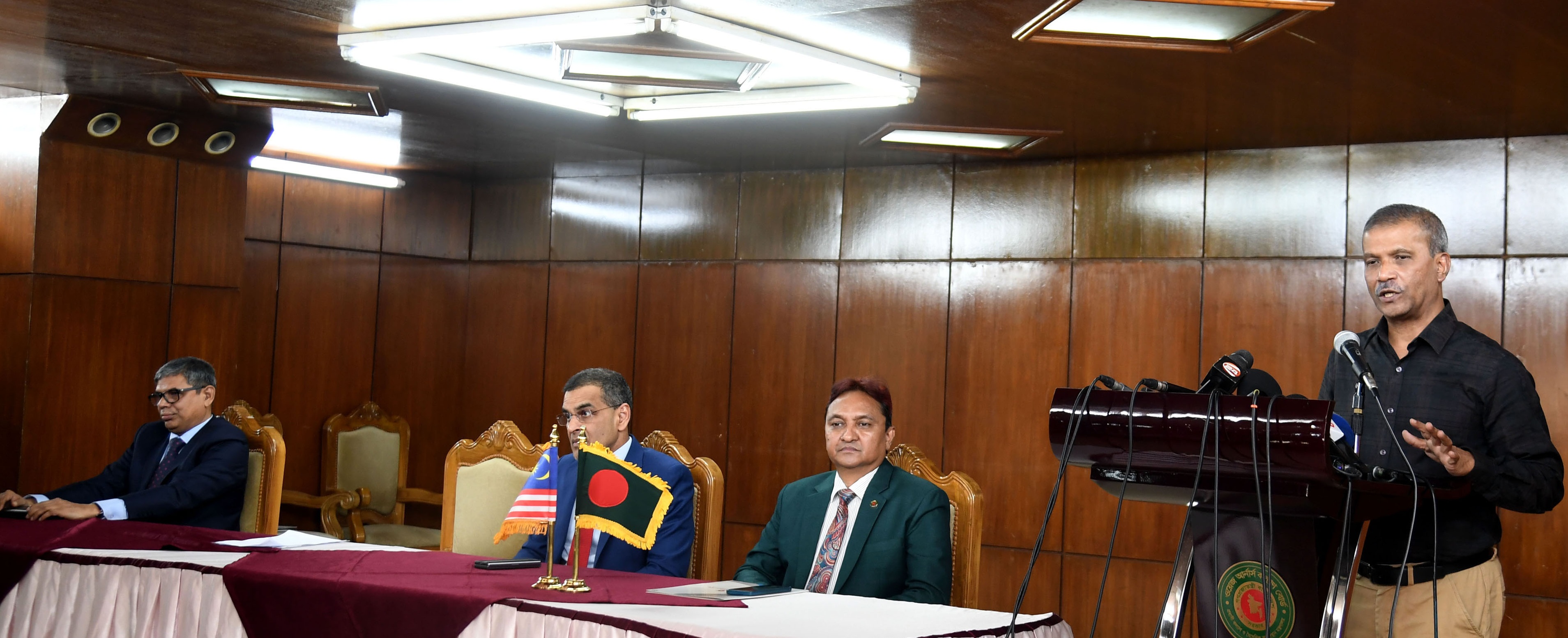 596549e9-24b0-4766-9111-0b3b99d52b5127826