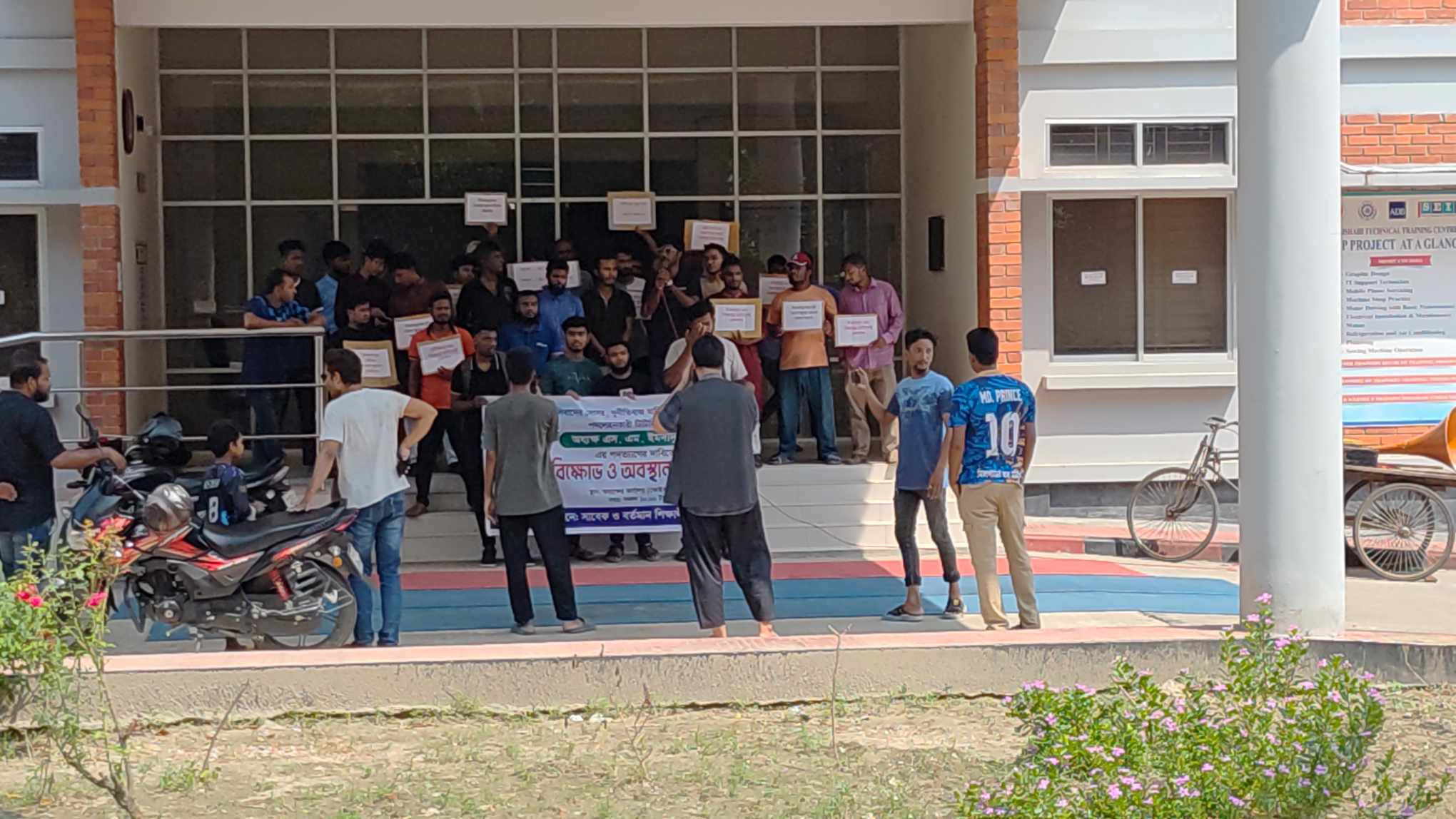 edeab901-edbf-438e-ae25-4439c026987d27474